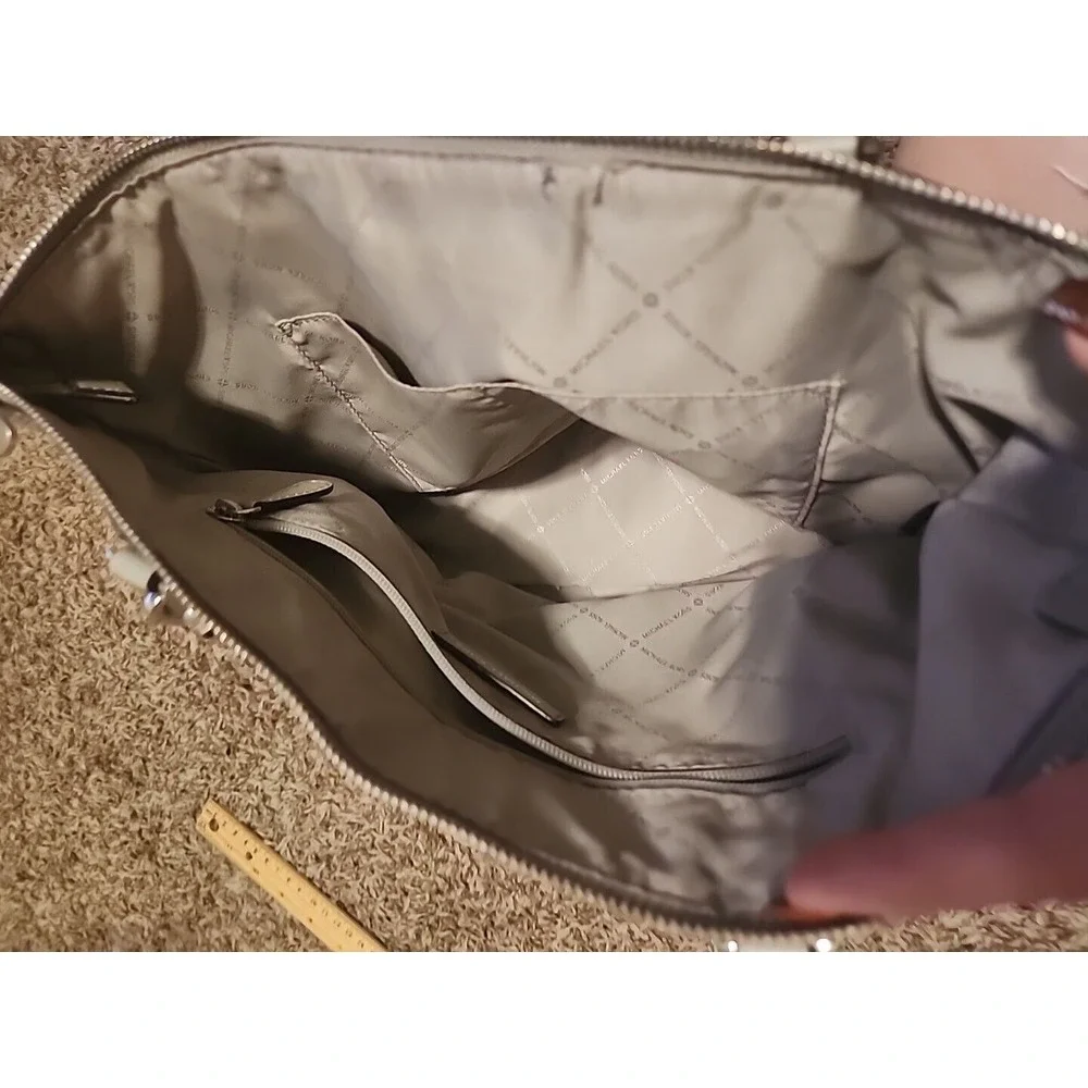 Women's handbags Michael Kors‎ used